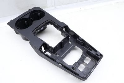 CENTER CONSOLE TRIM / FRAME 8V1864261G