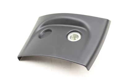 CENTER CONSOLE TRIM / POWER OUTLET 7P5863440B