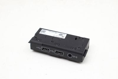 Center Console USB / AUX-IN Socket 5QF035726