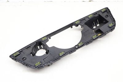 CENTER DASH SPEAKER MOUNT BRACKET 4M1857736