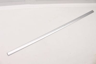CENTER DOOR MOLDING / TRIM 4B0853954A