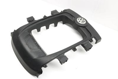Center Plastic Engine Cover 7L6103925