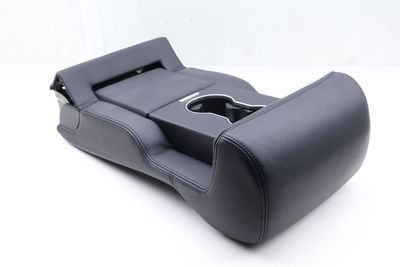 CENTER SEAT ARMREST / CUP HOLDER LR071647