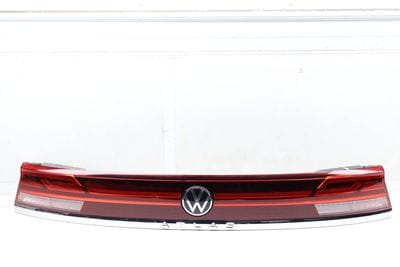 Center Tail Light Assembly 3CM945307G