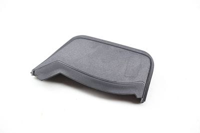 Center Tail Light Trim