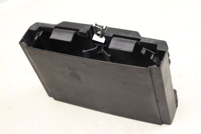 CONTROL MODULE / COMPUTER BRACKET 7P5927131