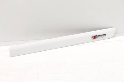 CONVERTIBLE QUARTER PANEL TRIM / MOLDING 8H0853983