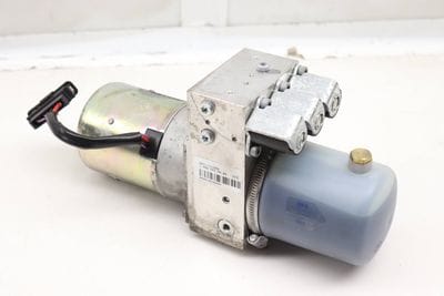 CONVERTIBLE TOP HYDRAULIC PUMP 8F0871791