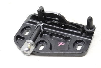 CONVERTIBLE TOP UPPER LATCH / LOCK 8H0871386A
