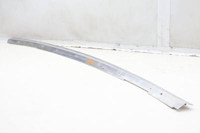 CONVERTIBLE UPPER WINDSHIELD TRIM / SEAL BRACKET 7237061