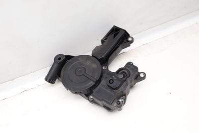Crankcase Pvc Valve / Oil Separator 06H103495B