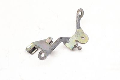 CYLINDER HEAD COVER MOUNT BRACKET