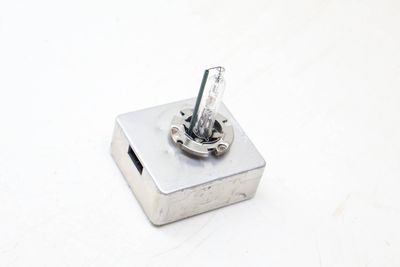 D5S HID Xenon Headlight Bulb 8W0941235