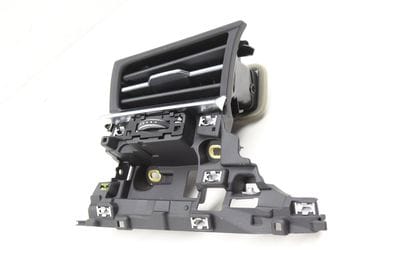 Dash Air Vent 4M8820901