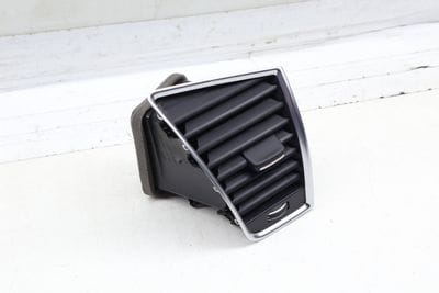 Dash Air Vent 8R1820902L