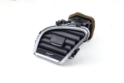 Dash Air Vent 8T1820901H