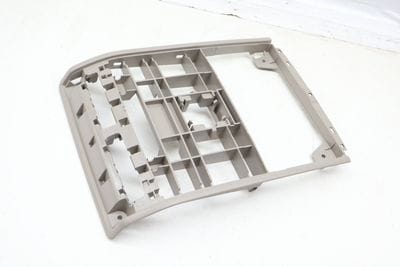 DOME READING LIGHT MOUNT BRACKET 3CN867591