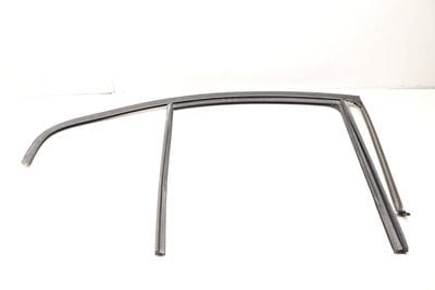 DOOR GUIDE / WINDOW SEAL 7258328