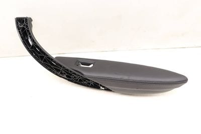DOOR PANEL ARMREST / ARM REST 7281464