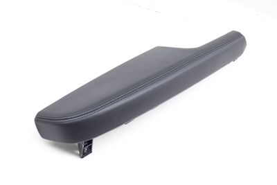 DOOR PANEL ARMREST / ARM REST