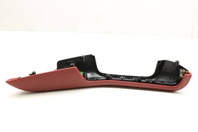 DOOR PANEL ARMREST (LEATHER)