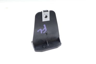Door Panel Retaining Clamp / Bracket 4L0831541