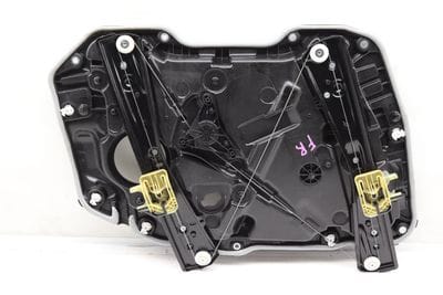 DOOR PANEL / WINDOW REGULATOR ASSEMBLY 7497104