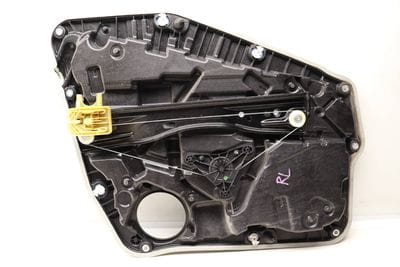DOOR PANEL / WINDOW REGULATOR ASSEMBLY 7417371