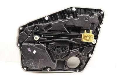 DOOR PANEL / WINDOW REGULATOR ASSEMBLY 7417372