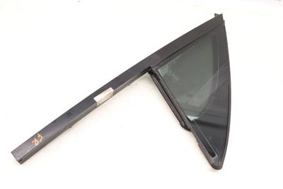 DOOR QUARTER WINDOW GLASS / SEAL 7P0845114D