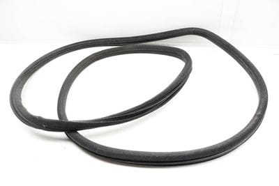 DOOR SEAL / WEATHER STRIPPING 8223659
