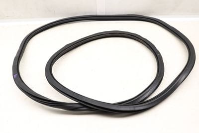 Door Seal / Weather Stripping (INNER) 4M0833721C