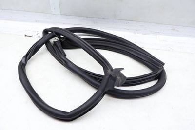 Door Seal / Weather Stripping (INNER) 4M8833707F