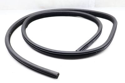 Door Seal / Weather Stripping (INNER) LR053807