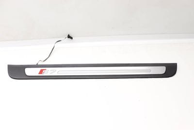 Door Sill / Light Bar (S7) 4G8947406D