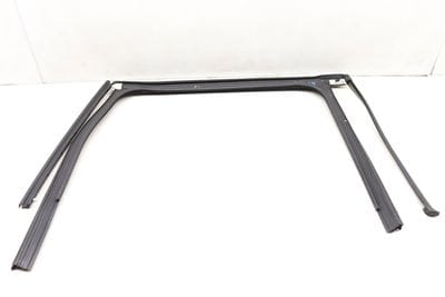 DOOR WINDOW GLASS CHANNEL / SEAL 7P0839431L