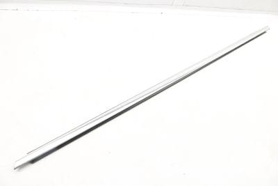 DOOR WINDOW SLOT SEAL / TRIM (OUTER) 7P0837477E