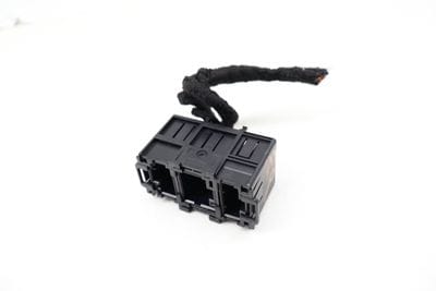 Door Wiring Harness Connector / Pigtail 7L0937545