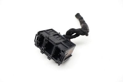 Door Wiring Harness Connector / Pigtail 7L0937545
