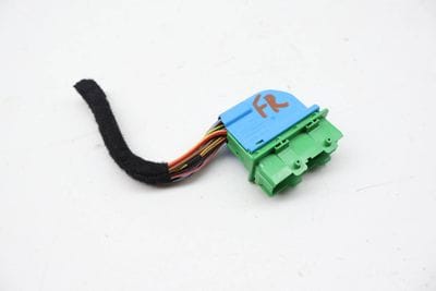 Door Wiring Harness Connector / Pigtail 8W0972701