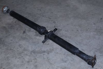 DRIVESHAFT / PROPELLER SHAFT LR082558