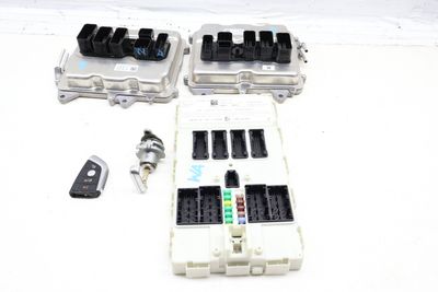 ECU DME / BDC MODULE / LOCK CYLINDER w/ KEY 8636967