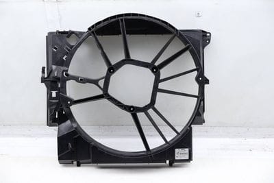 Electric Cooling Fan Housing / Shroud 17427545366