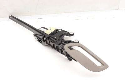 Electric Seat Belt Motor w/ Guide Trim 8F0857760