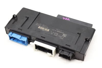 Electronic Junction Box / Body Control Module / BCM 61359353424