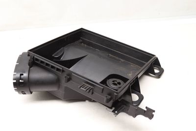 ENGINE AIR FILTER BOX / HOUSING (LOWER) 7604404