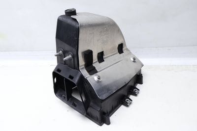 ENGINE AIR FILTER BOX / HOUSING (LOWER) 8T0133835B