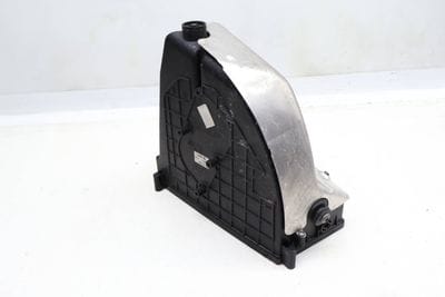 ENGINE AIR FILTER BOX / HOUSING (LOWER) 8T0133836B