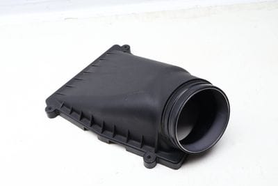 ENGINE AIR FILTER BOX / HOUSING (UPPER) 8T0133840