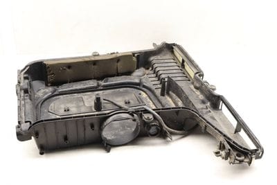 ENGINE AIR FILTER BOX (LOWER HALF) 4M0133837A